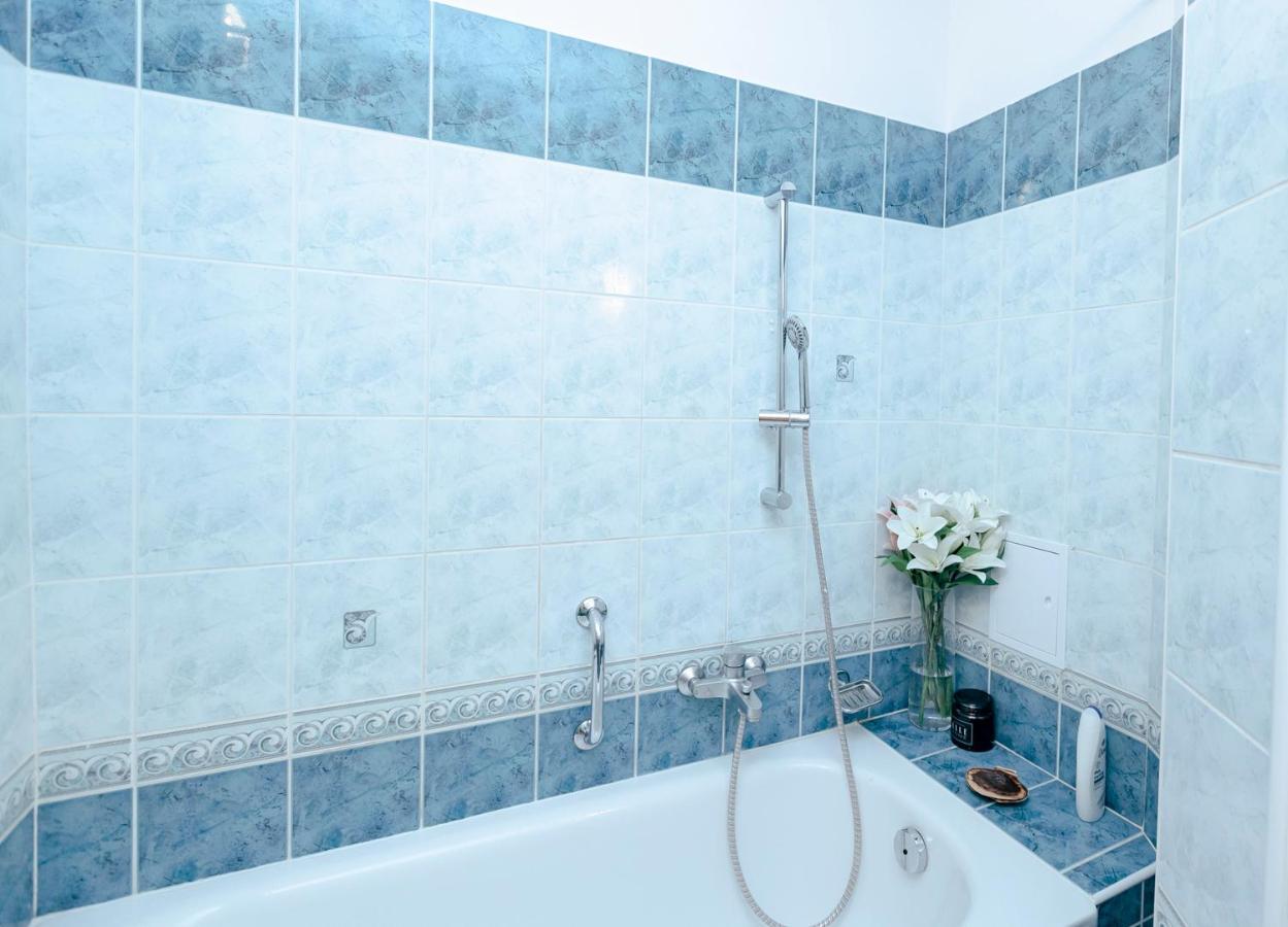 Wilcza 3 Blue - 260 Metrow Od Ambasady Usa - Better Rental Варшава Екстериор снимка